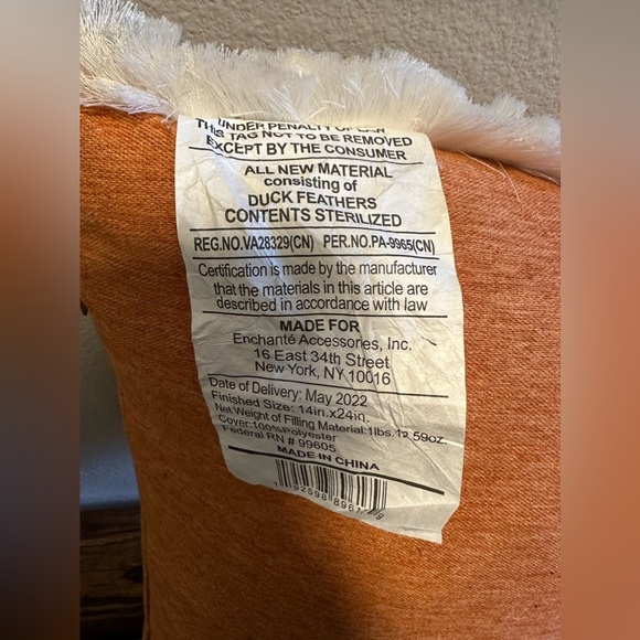 Decorative pillow - Picture 3 of 4